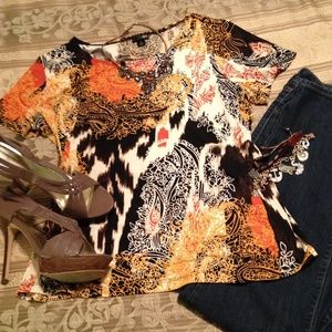 Reposh 💛 Paisley Print Jersey Knit Top